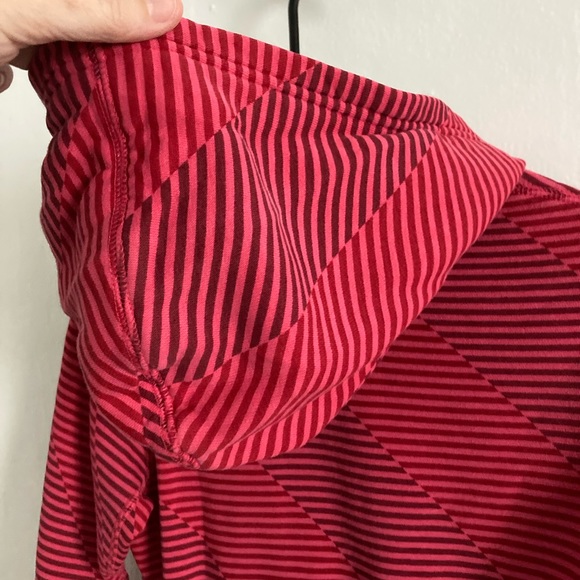 Nike  stripped zip up hoodie size medium - Picture 8 of 15